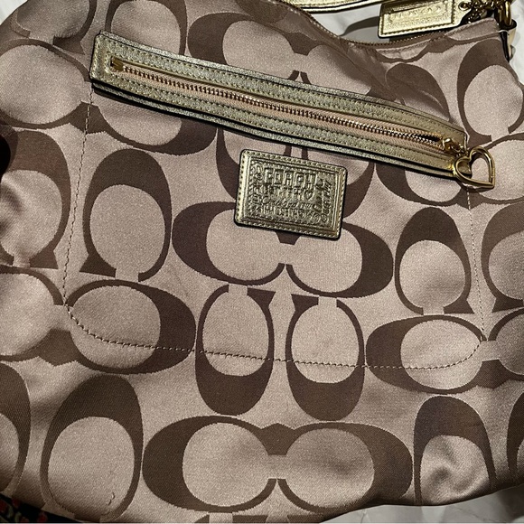 EARLY 2000S GOLD COACH BAG - Picture 2 of 6